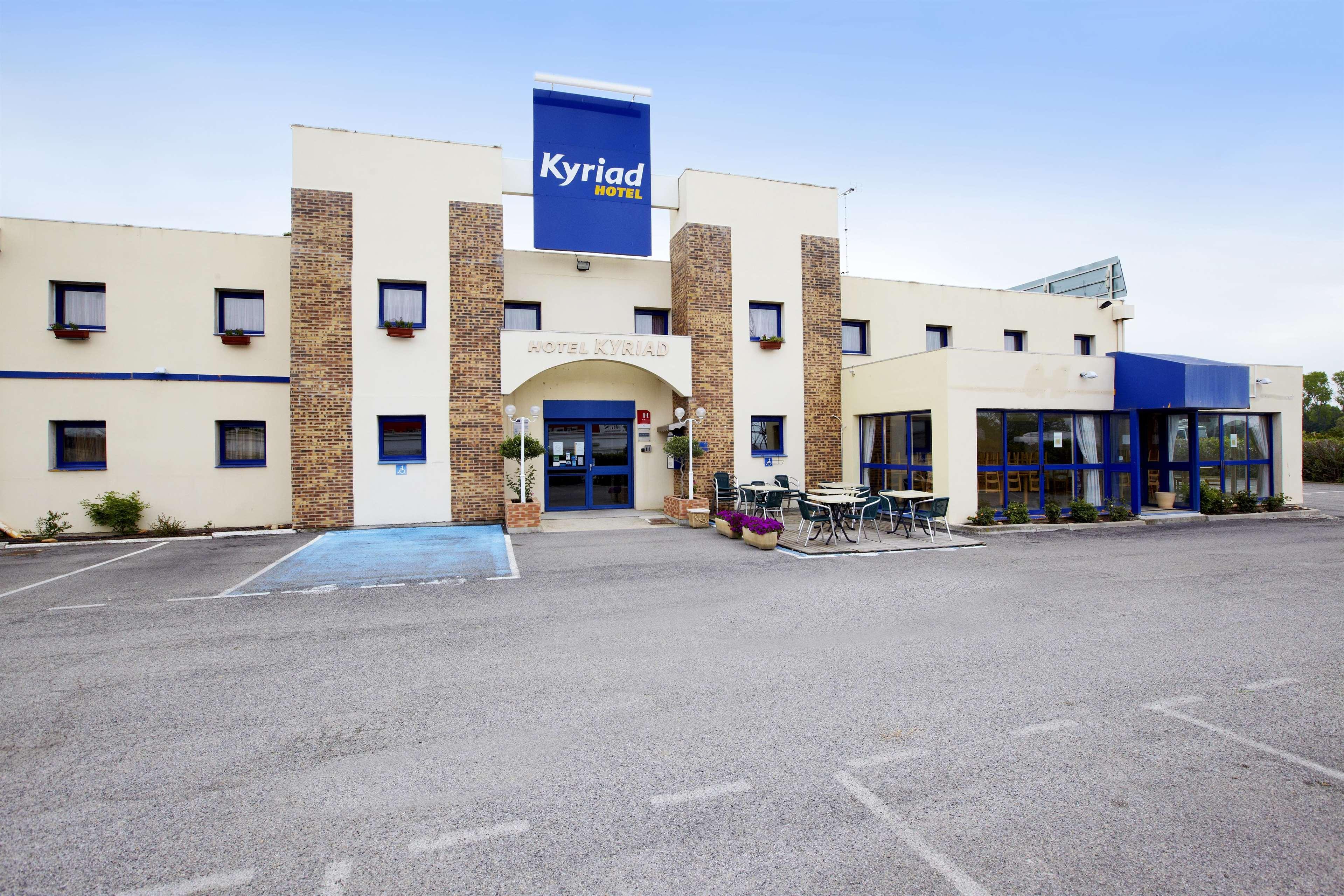 Kyriad Direct Arles Zewnętrze zdjęcie