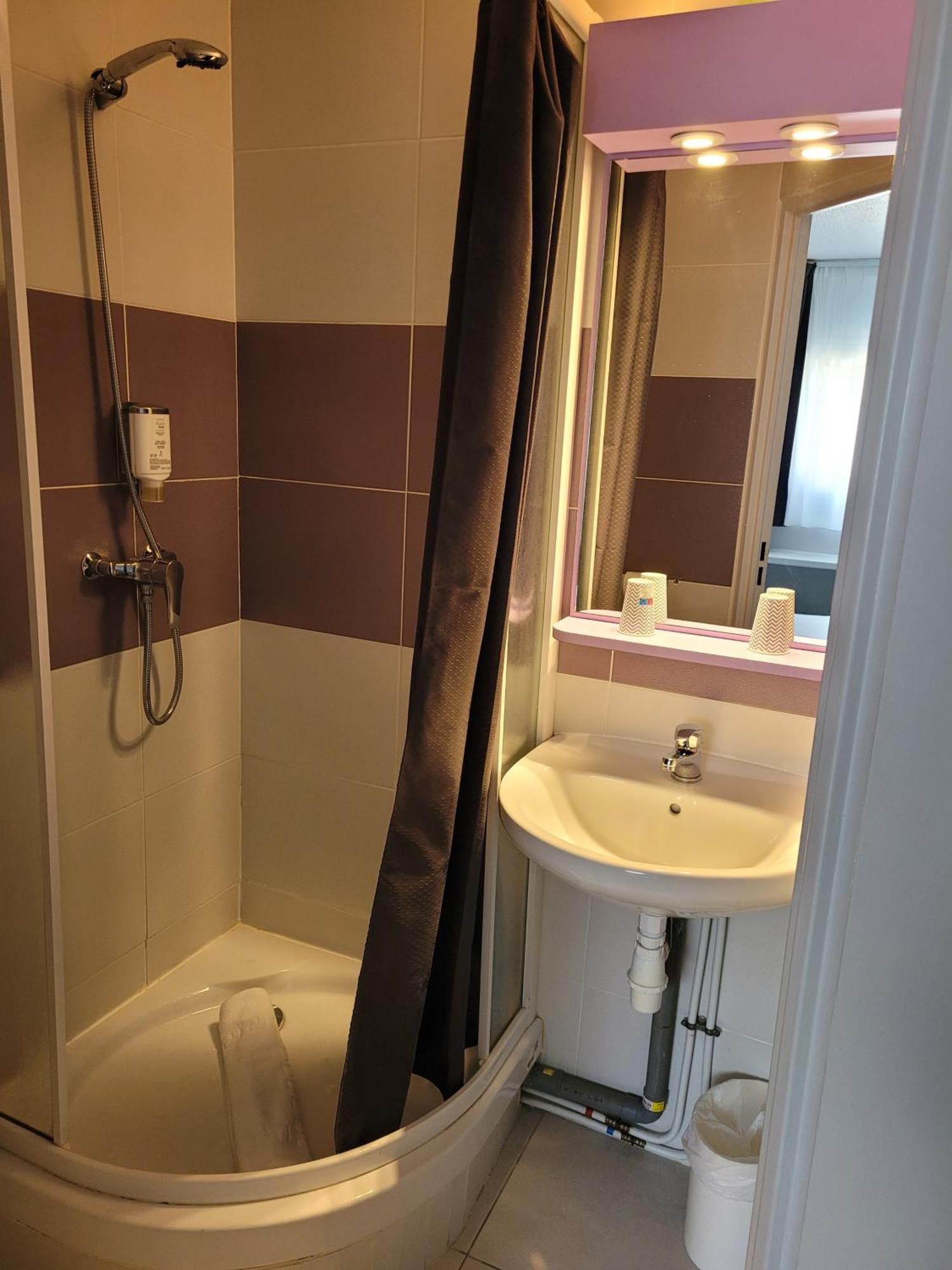 Kyriad Direct Arles Zewnętrze zdjęcie